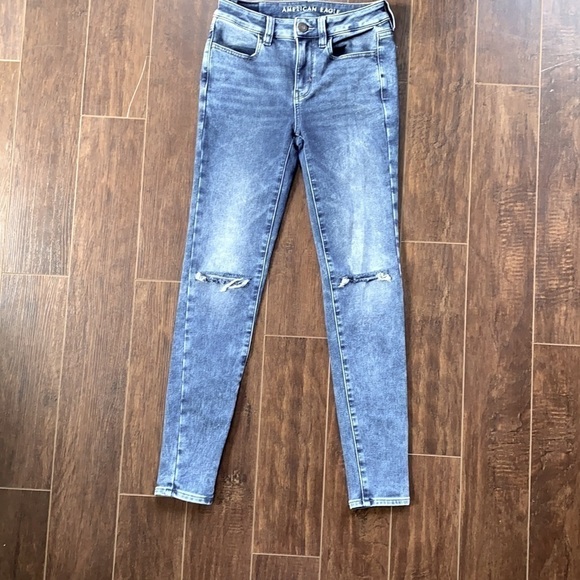 American Eagle ripped Hi-rise dark denim Jeggings size 2 - Picture 3 of 10